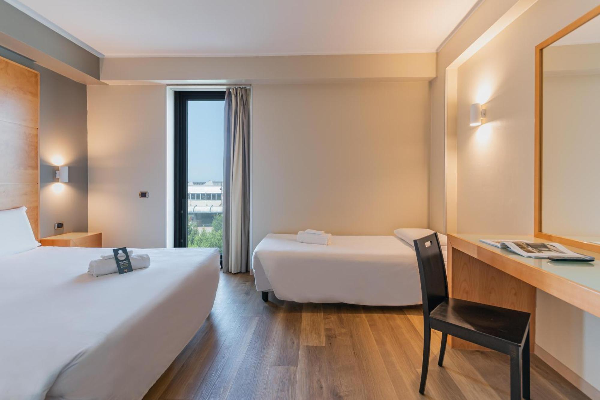 B&B Hotel Pisa Airport Esterno foto