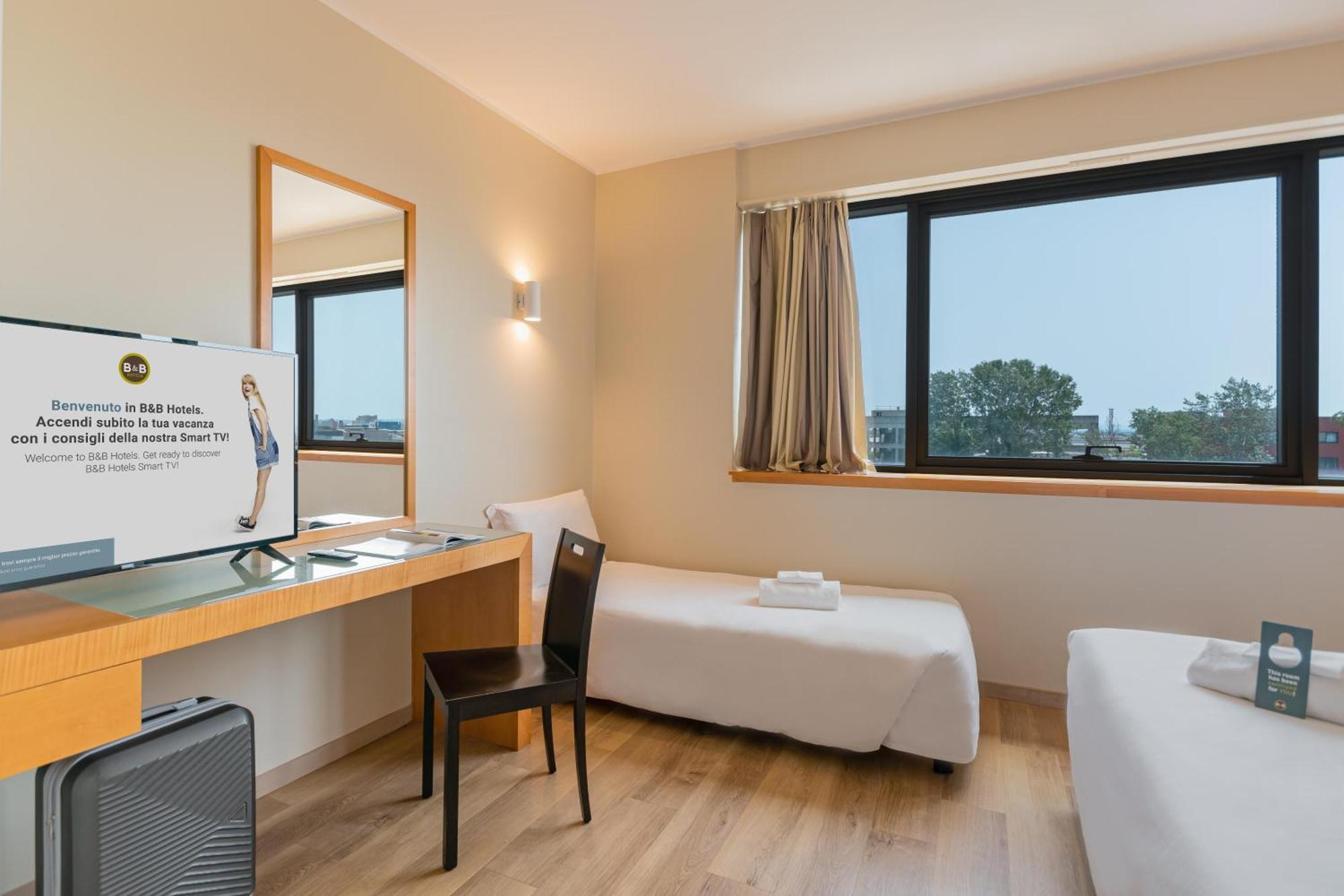B&B Hotel Pisa Airport Esterno foto